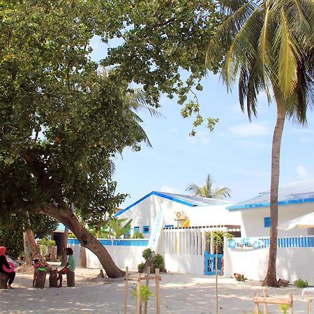 Rip Tide Vacation Inn, K.Guraidhoo Guraidhoo  Bagian luar foto