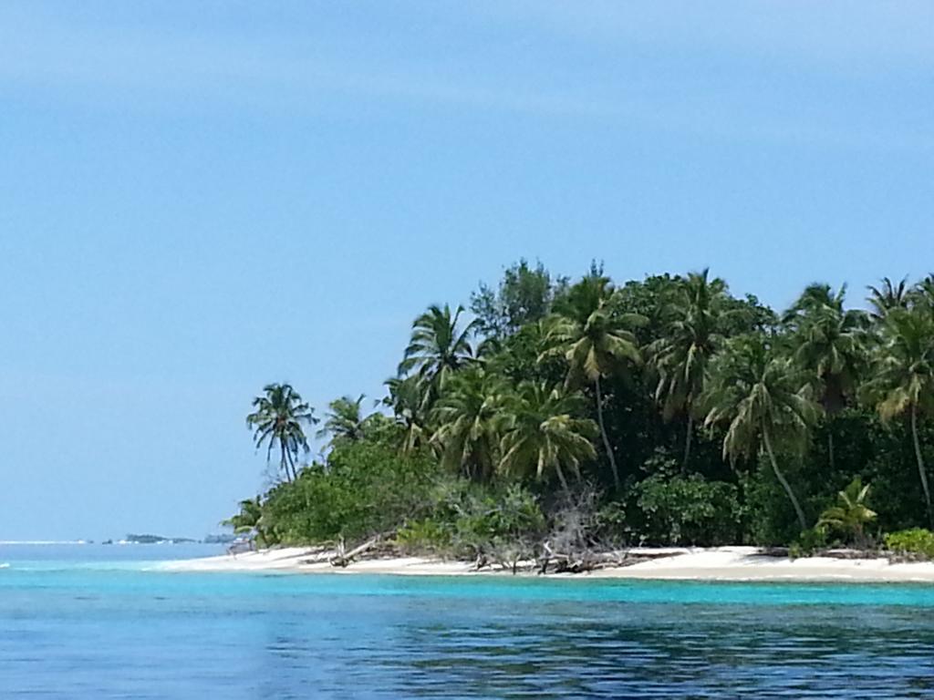 Rip Tide Vacation Inn, K.Guraidhoo Guraidhoo  Bagian luar foto
