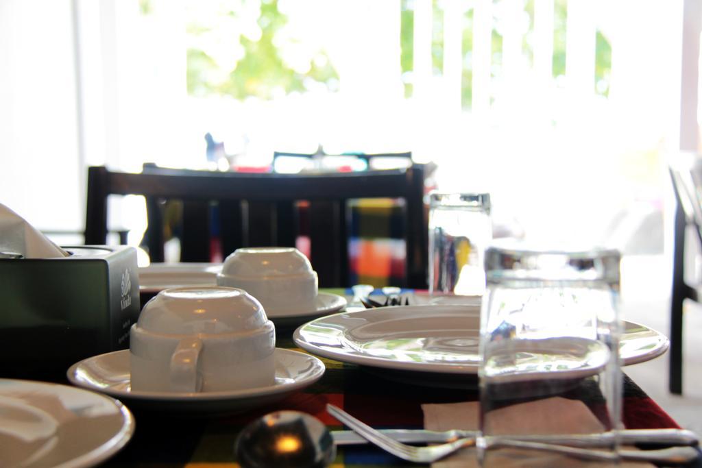 Rip Tide Vacation Inn, K.Guraidhoo Guraidhoo  Bagian luar foto