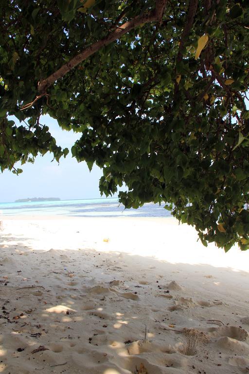 Rip Tide Vacation Inn, K.Guraidhoo Guraidhoo  Bagian luar foto
